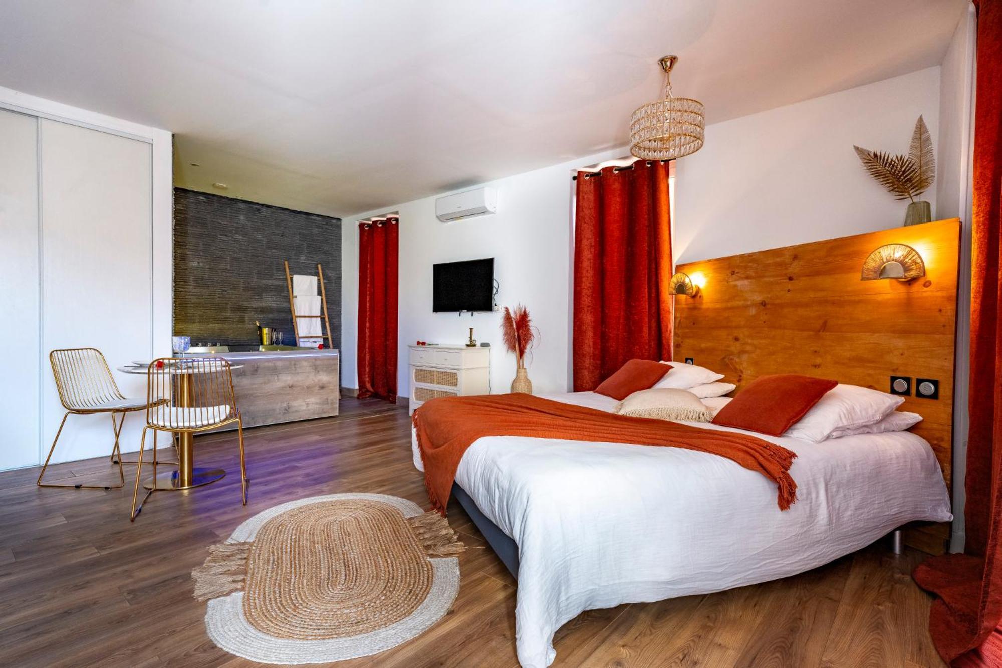 Loft Romantique - Spa Privatif - Spa Noctambulles Hyères Zewnętrze zdjęcie