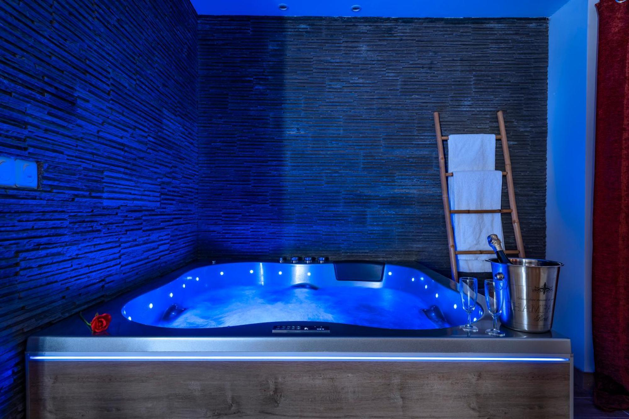 Loft Romantique - Spa Privatif - Spa Noctambulles Hyères Zewnętrze zdjęcie