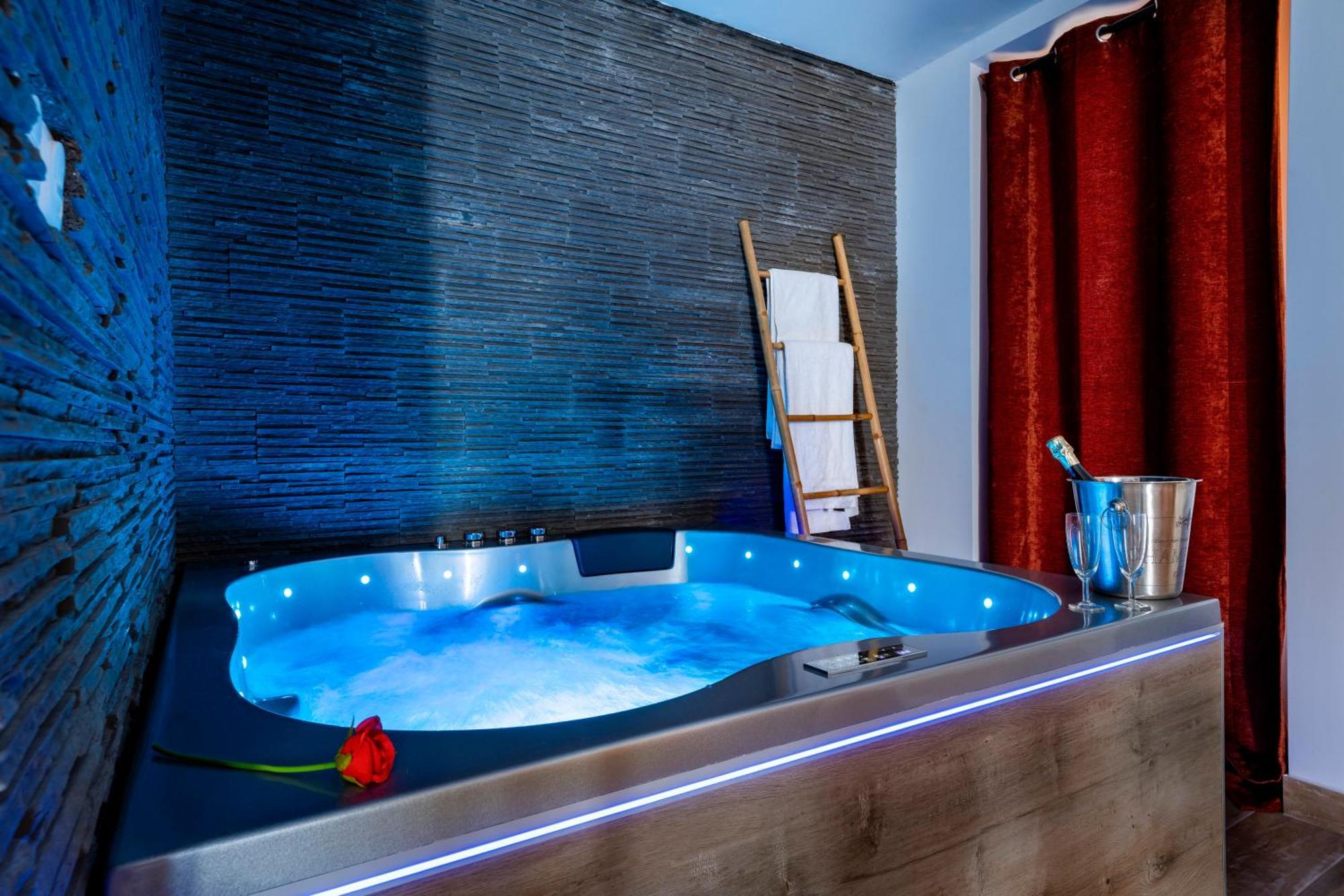 Loft Romantique - Spa Privatif - Spa Noctambulles Hyères Zewnętrze zdjęcie